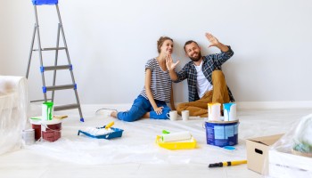 ΠΑΣΧΑΛΙΝΗ ΑΝΑΝΕΩΣΗ: 4 Εργασίες για να «Λάμψει» το Σπίτι σας!